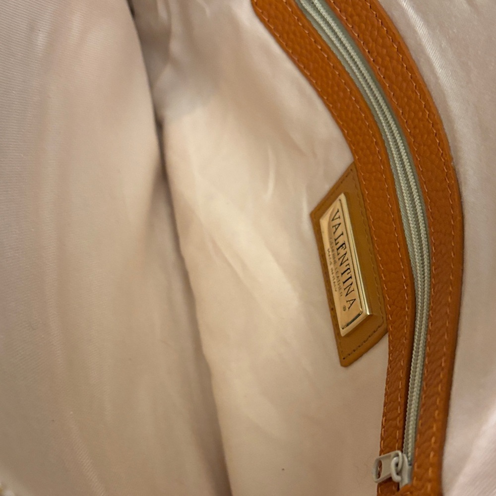 Valentina Rich Tan Shoulder Bag, Genuine Leather, Made in Italy - Picture 8 of 16